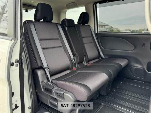 Nissan SERENA 2019-03 7359787-18