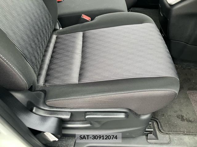 Nissan SERENA 2019-11 7394020-11
