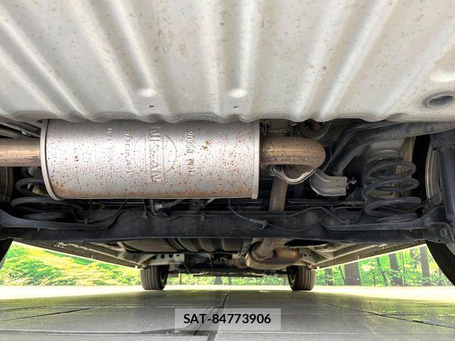 Nissan SERENA 2015-12 7394033-18
