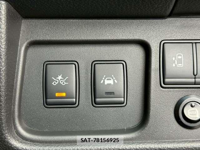 Nissan SERENA 2015-02 7394027-12