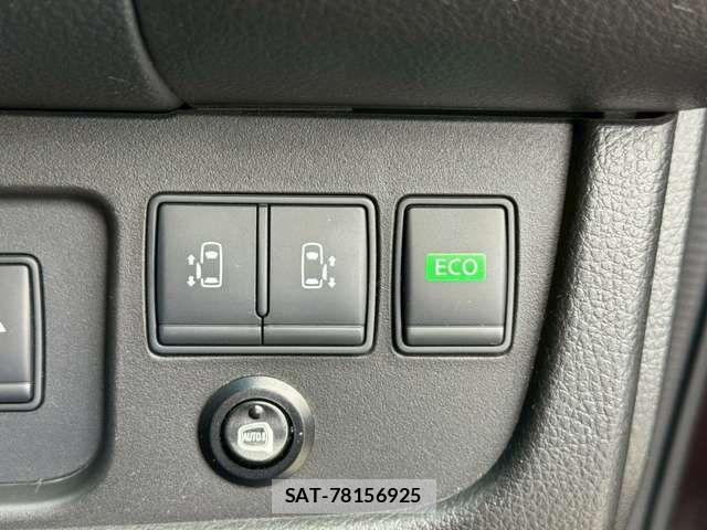 Nissan SERENA 2015-02 7394027-13