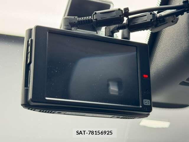 Nissan SERENA 2015-02 7394027-16