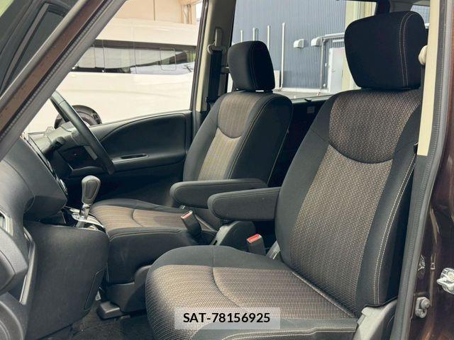 Nissan SERENA 2015-02 7394027-18