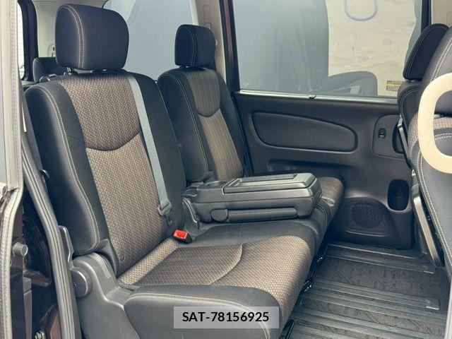 Nissan SERENA 2015-02 7394027-19