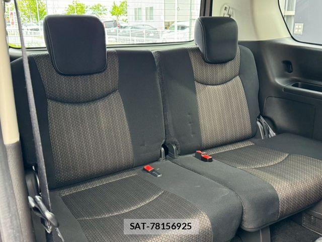 Nissan SERENA 2015-02 7394027-21