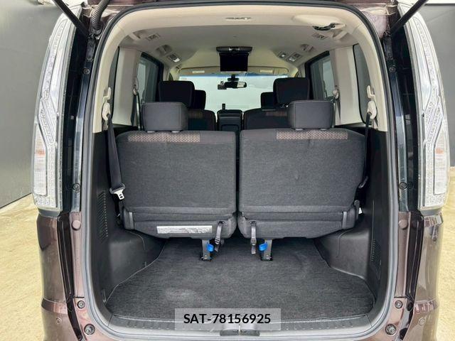 Nissan SERENA 2015-02 7394027-22