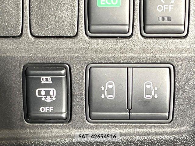 Nissan SERENA 2018-02 7394023-5