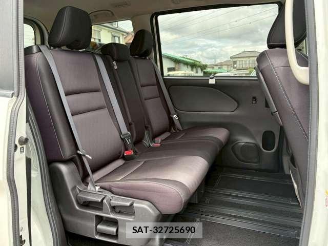 Nissan SERENA 2018-06 7394026-11