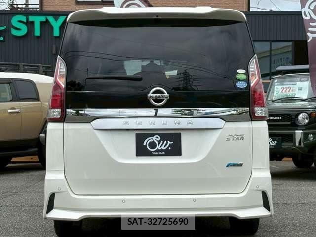 Nissan SERENA 2018-06 7394026-5