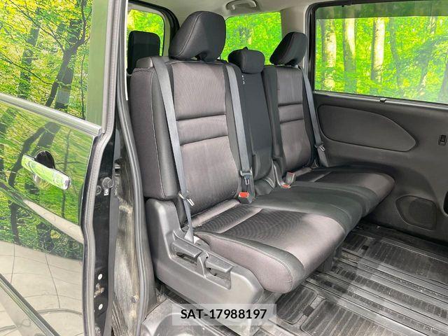 Nissan SERENA 2017-01 7394030-9