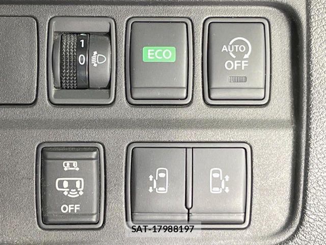 Nissan SERENA 2017-01 7394030-3