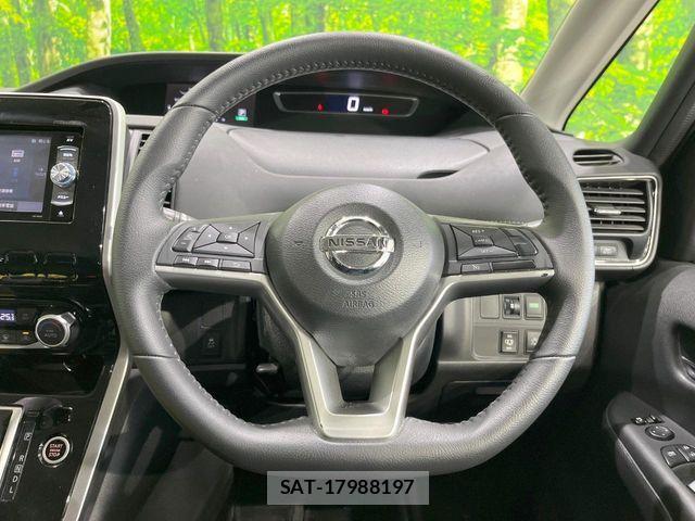 Nissan SERENA 2017-01 7394030-7