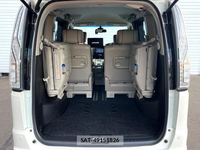 Nissan SERENA 2014-03 7394032-10
