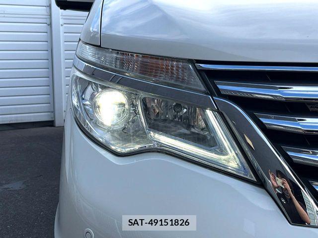 Nissan SERENA 2014-03 7394032-11
