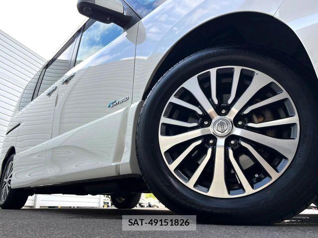 Nissan SERENA 2014-03 7394032-12