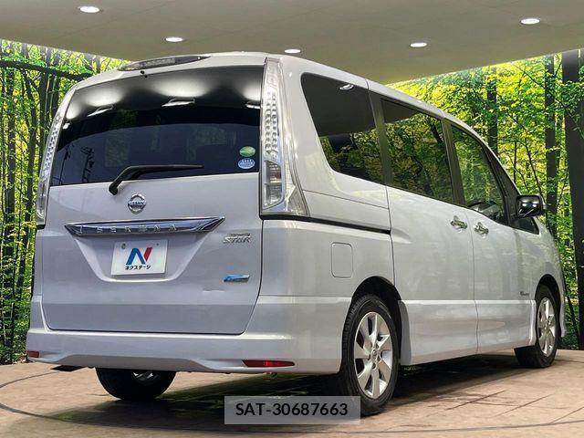 Nissan SERENA 2013-06 7394029-17