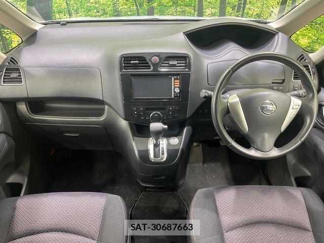 Nissan SERENA 2013-06 7394029-1