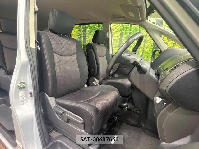 Nissan SERENA 2013-06 7394029-7