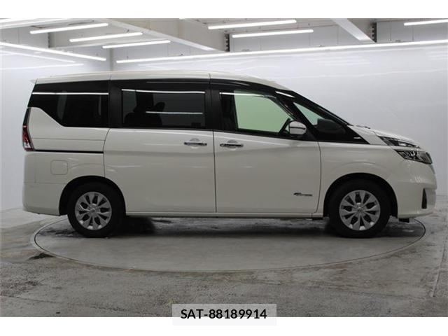 Nissan SERENA 2016-10 7394034-3
