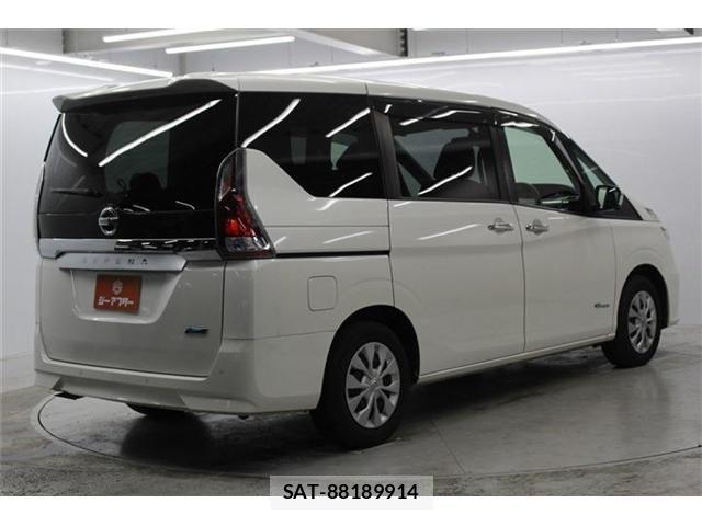 Nissan SERENA 2016-10 7394034-4