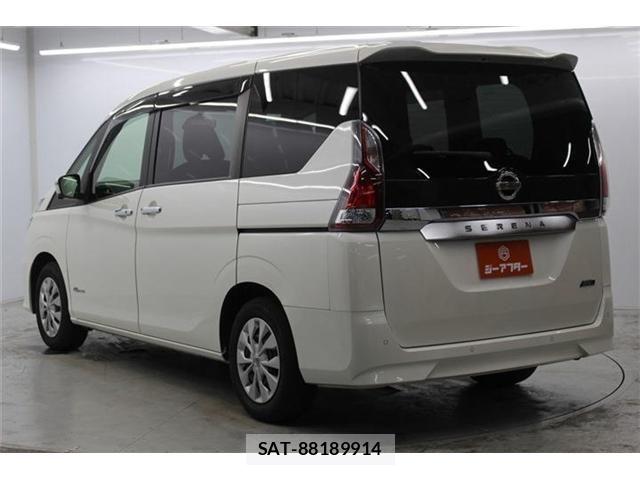 Nissan SERENA 2016-10 7394034-6