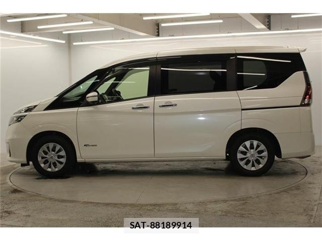 Nissan SERENA 2016-10 7394034-7