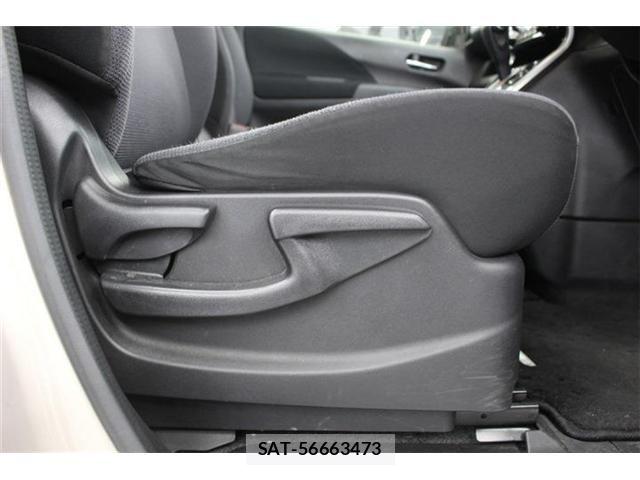 Nissan SERENA 2017-03 7394028-25