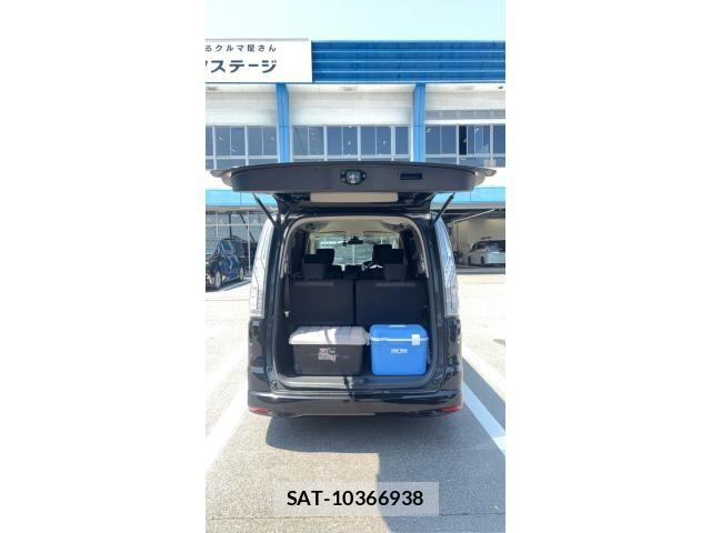 Nissan SERENA 2014-02 7394039-13