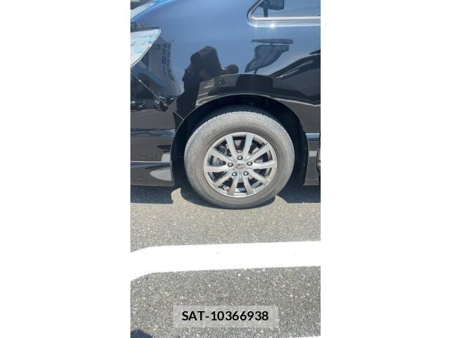 Nissan SERENA 2014-02 7394039-2