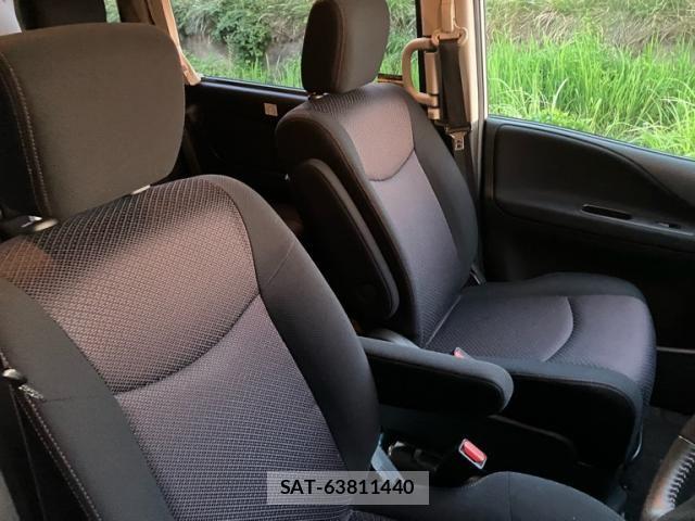 Nissan SERENA 2013-07 7394041-14