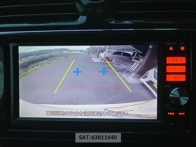 Nissan SERENA 2013-07 7394041-21