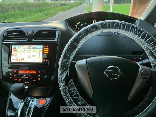 Nissan SERENA 2013-07 7394041-22
