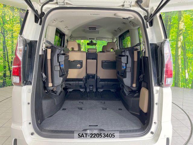 Nissan SERENA 2017-12 7394022-13