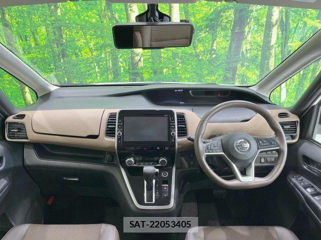 Nissan SERENA 2017-12 7394022-1