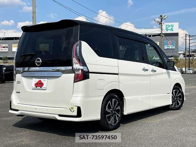 Nissan SERENA 2022-11 7457617-2