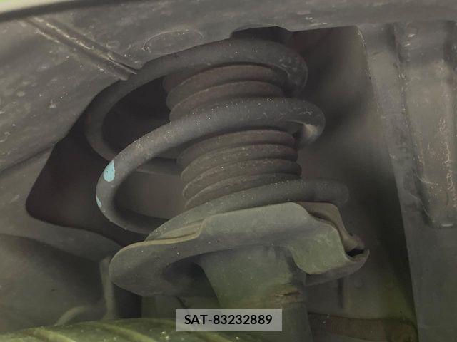Nissan SERENA 2015-09 7457662-19