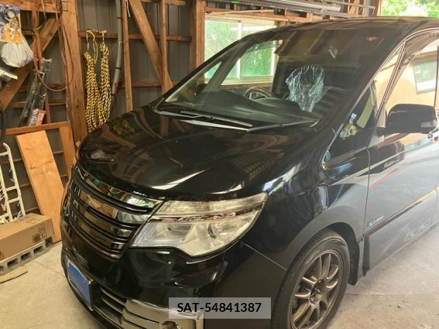 Nissan SERENA 2014-07 7457681-1
