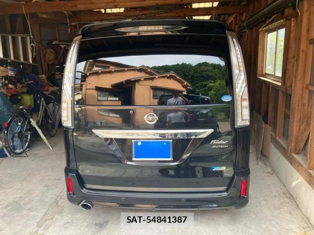 Nissan SERENA 2014-07 7457681-3