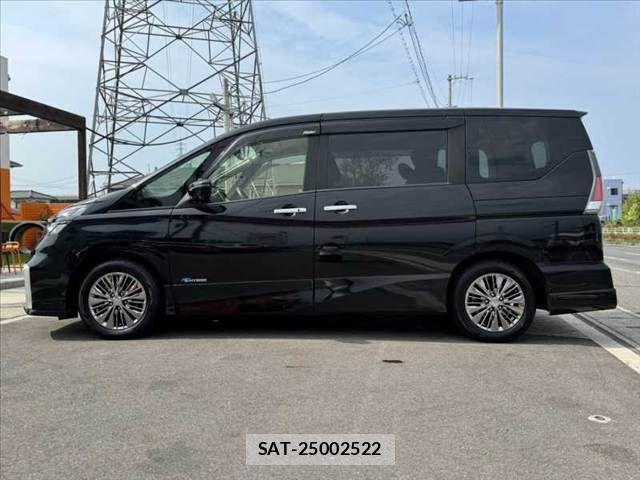 Nissan SERENA 2016-10 7457652-10