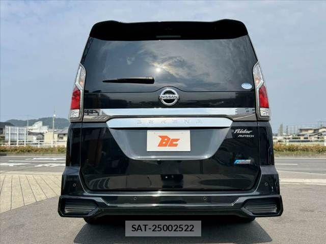 Nissan SERENA 2016-10 7457652-13