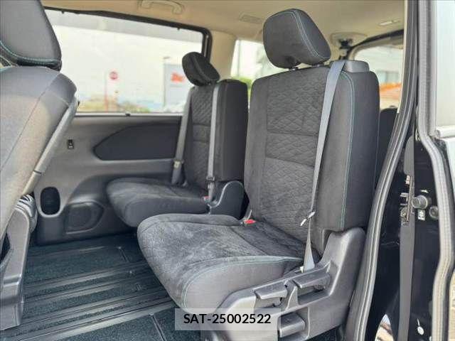 Nissan SERENA 2016-10 7457652-17