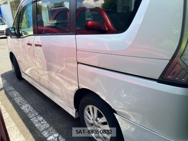 Nissan SERENA 2012-10 7457683-1