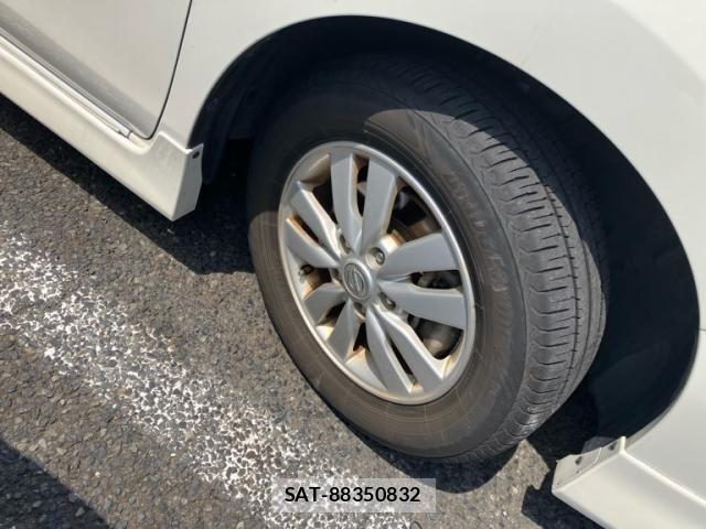 Nissan SERENA 2012-10 7457683-2