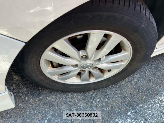 Nissan SERENA 2012-10 7457683-3