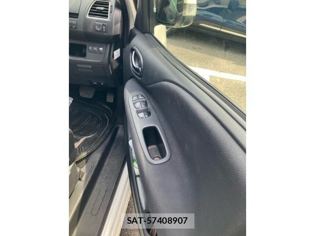 Nissan SERENA 2013-09 7457685-10