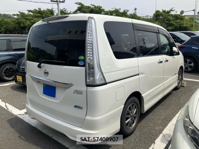 Nissan SERENA 2013-09 7457685-1