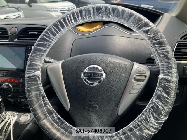 Nissan SERENA 2013-09 7457685-22