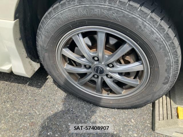 Nissan SERENA 2013-09 7457685-6
