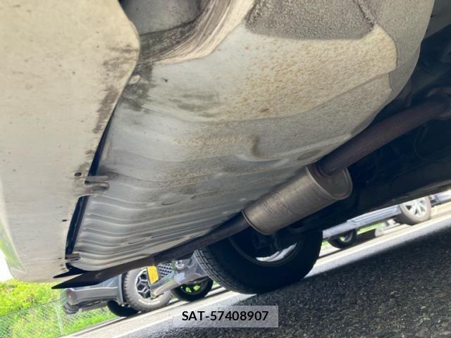 Nissan SERENA 2013-09 7457685-8