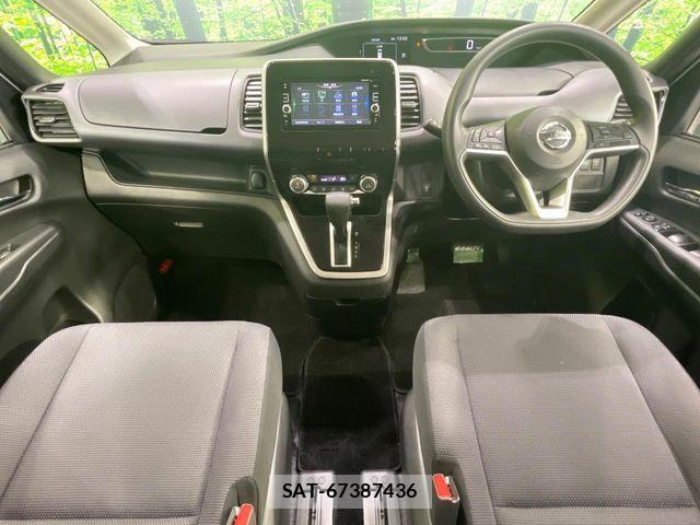 Nissan SERENA 2017-07 7457643-1